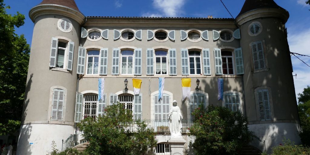 Photo-chateau-La-Castille-redim